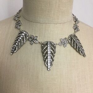 NWOT Lulu Frost $299 Leaf Crystal Necklace Silvertone
